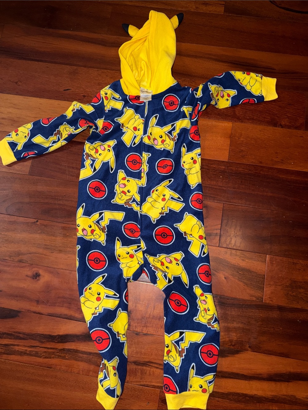Pokemon XS (4/5) Nintendo Pikachu Navy & Yellow Kids One-Piece Hooded Pajamas
